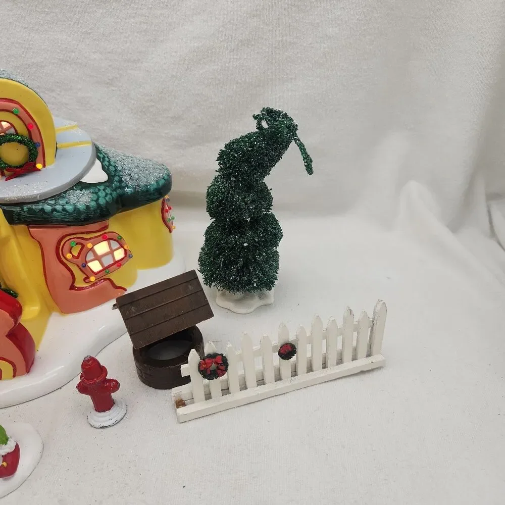 House Grinch Village Cindy-Lou Who's Home + Extras Dept. 56 #56-59004 Dr Seuss